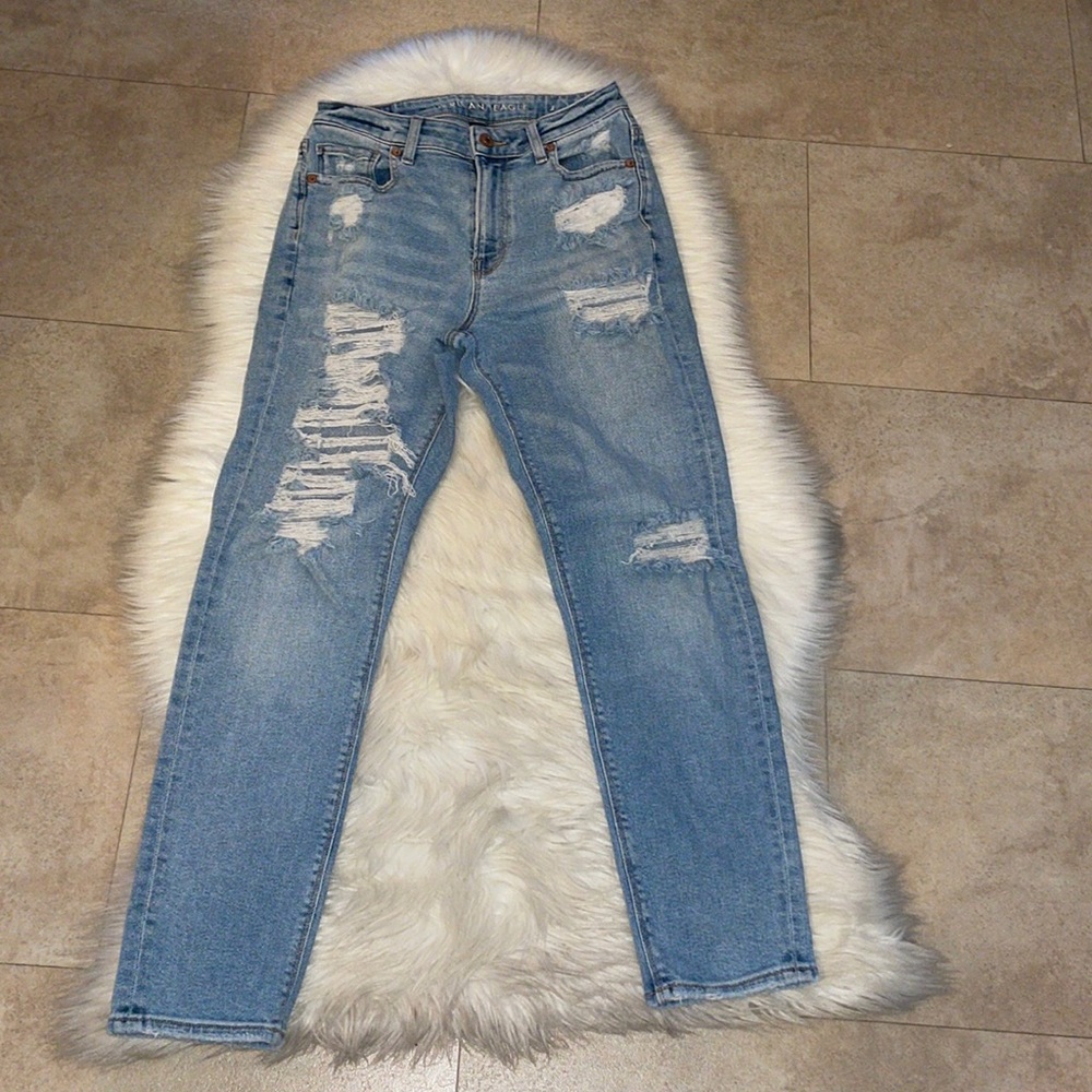 American Eagle Distressed Mom Jeans - Picture 2 of 8